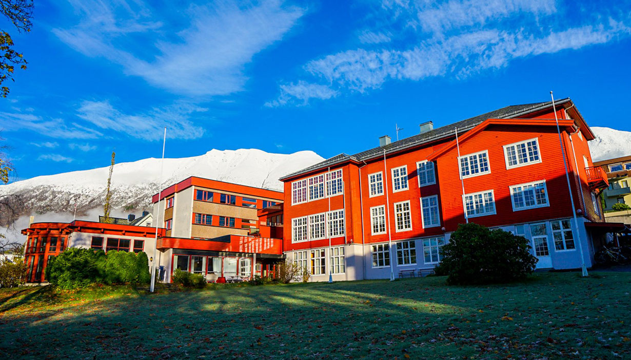 _0000s_0001_skolen.jpg